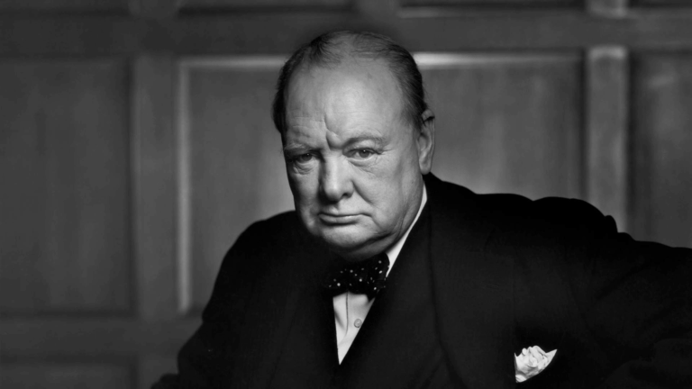 Ritratto storico di Winston Churchill, simbolo della resistenza europea