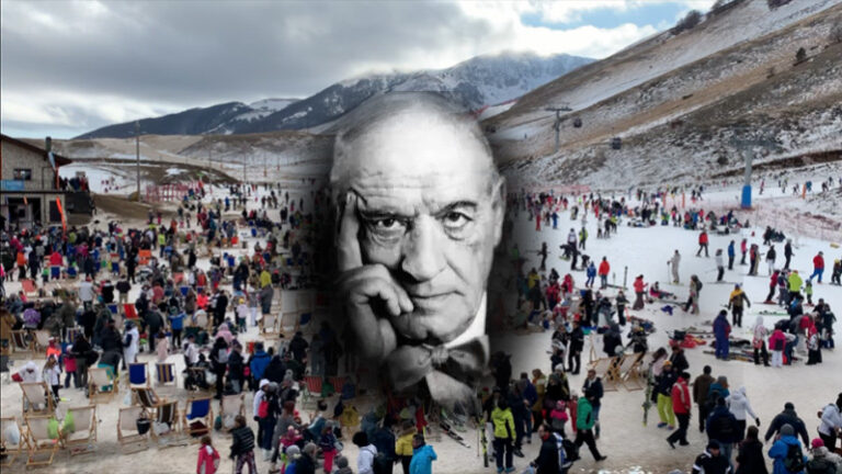 Ritratto di Ortega y Gasset sovrapposto a una veduta di Roccaraso affollata