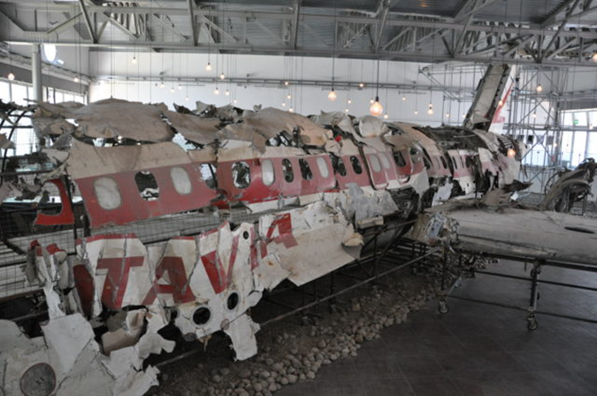 Rottami del DC9 Itavia esposti al Museo per la Memoria di Ustica, simbolo della strage del 1980 e del mistero della battaglia aerea