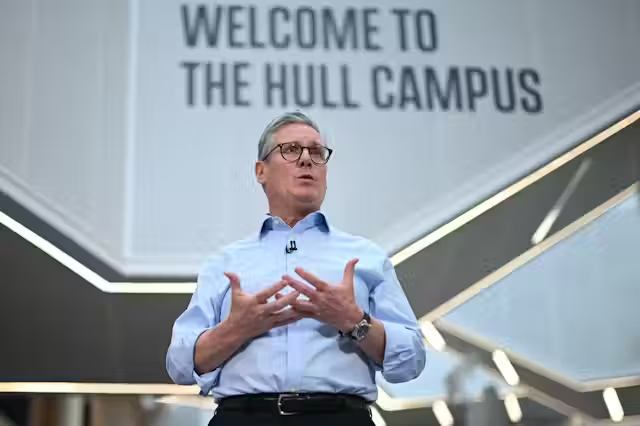 Keir Starmer presenta la riforma del Servizio Sanitario Nazionale britannico all’Hull Campus