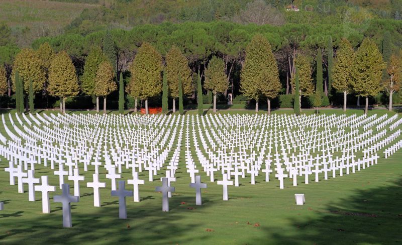 Sacrario militare di Nettuno: memoria dei soldati alleati caduti per la liberazione dell’Italia il 25 aprile 1945